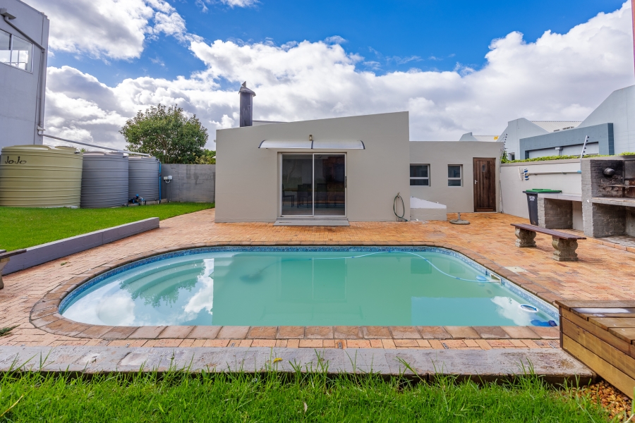 1 Bedroom Property for Sale in Rosendal Western Cape